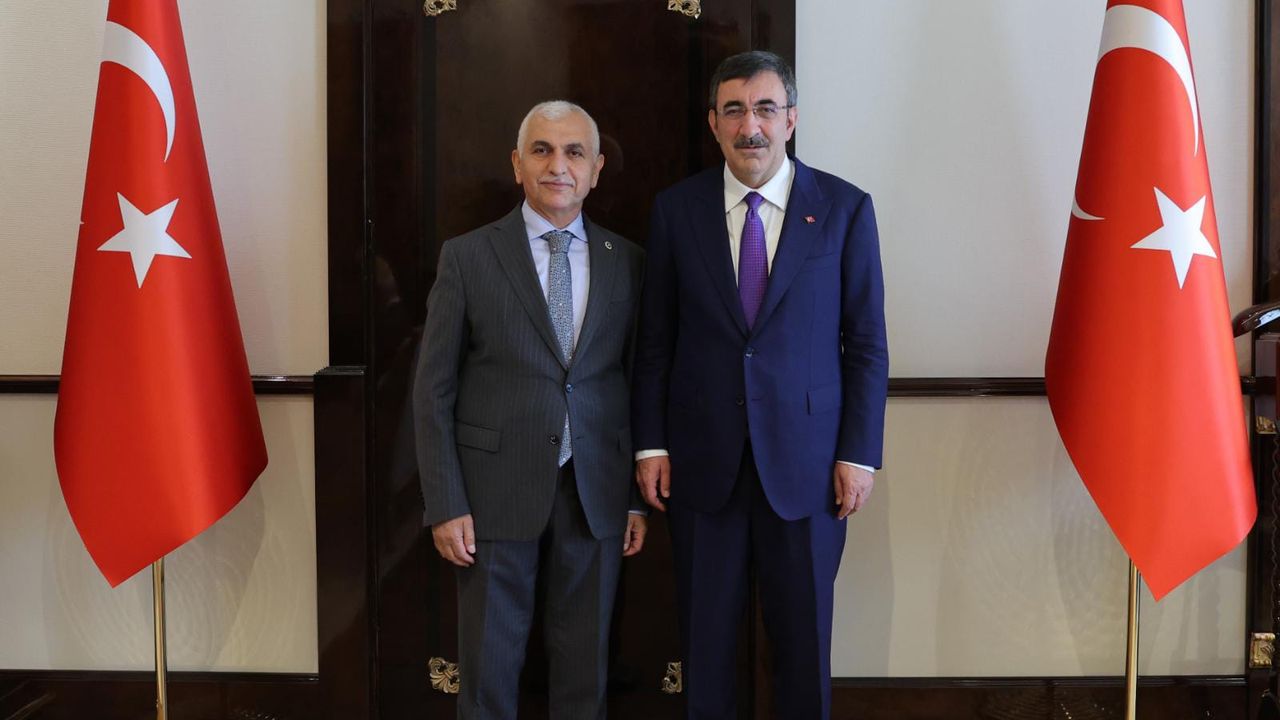 Milletvekili Gül'den Cumhurbaşkanı Yardımcısı Cevdet Yılmaz'a hayırlı olsun ziyareti