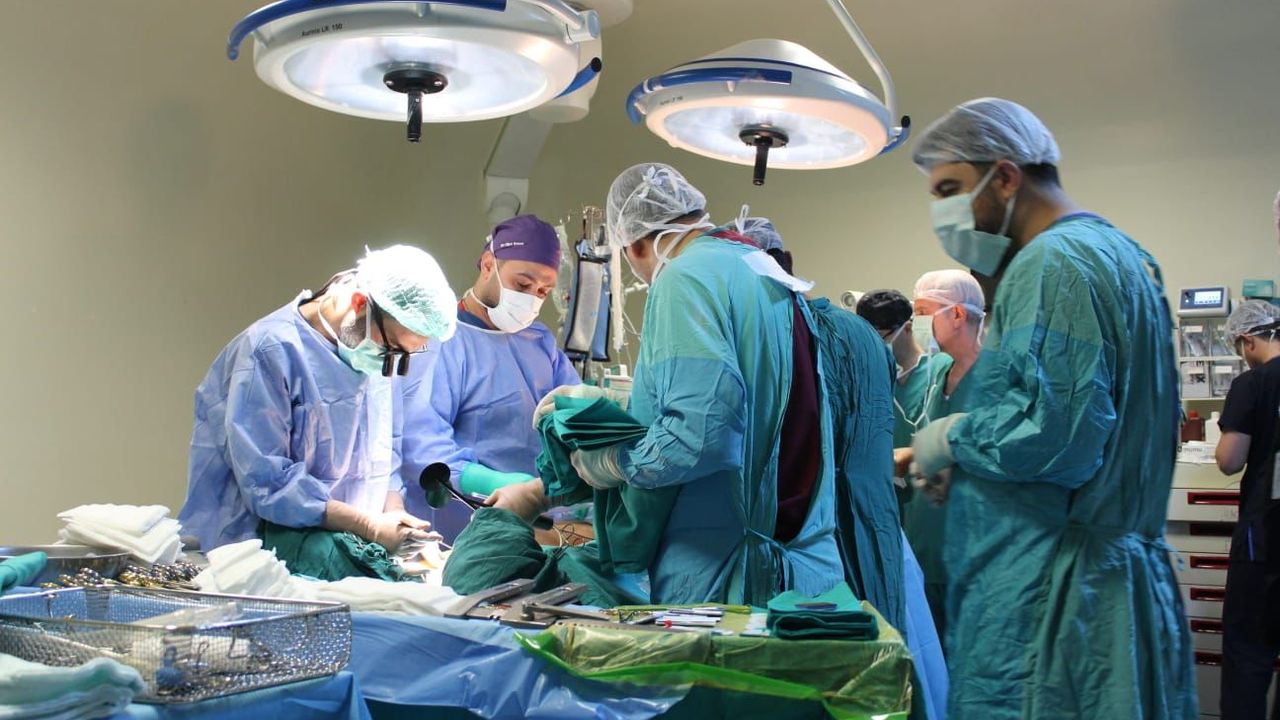 Siirt Eğitim ve Araştırma Hastanesinde ilk açık kalp ameliyatı yapıldı