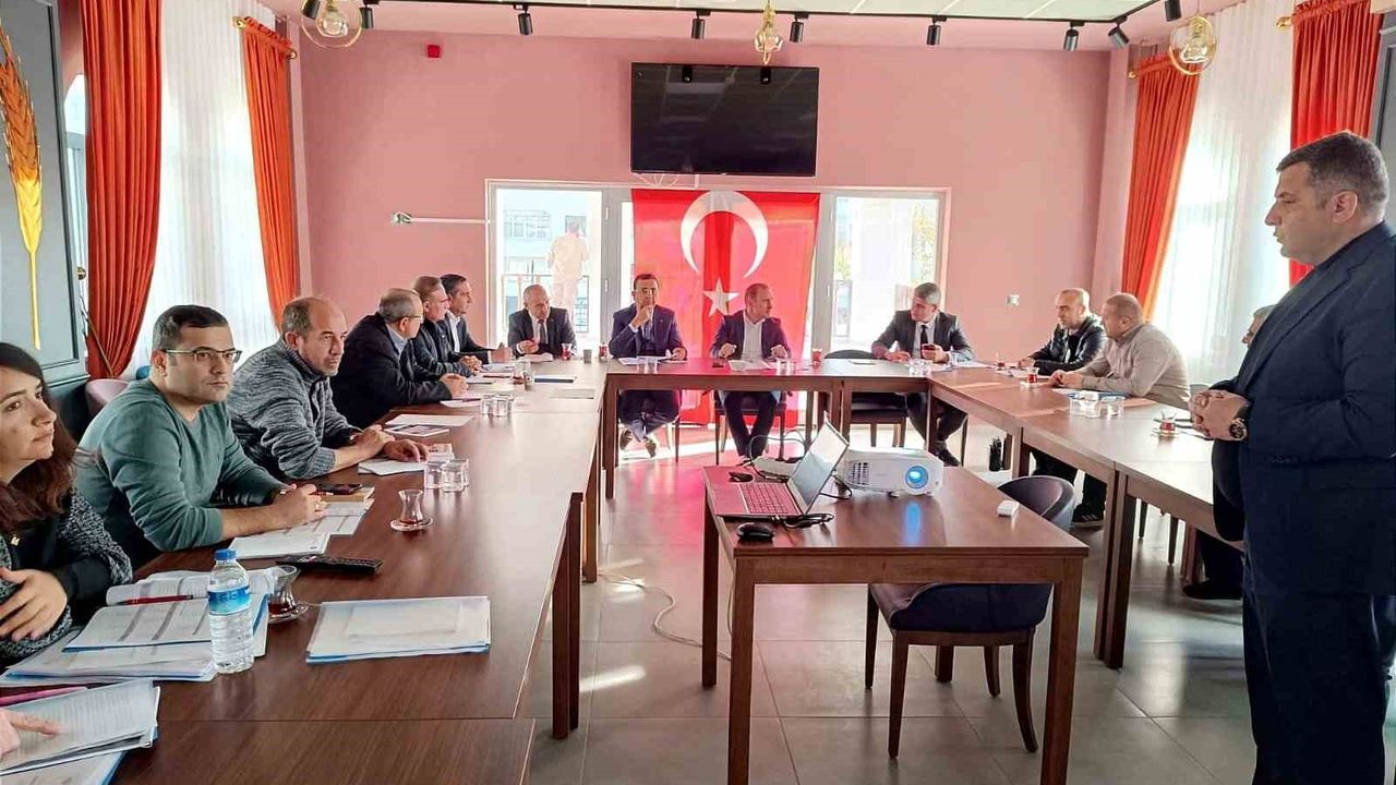 Siirt’te İl Tarımsal Üretim Planlama Teknik Komitesi toplantısı gerçekleştirildi