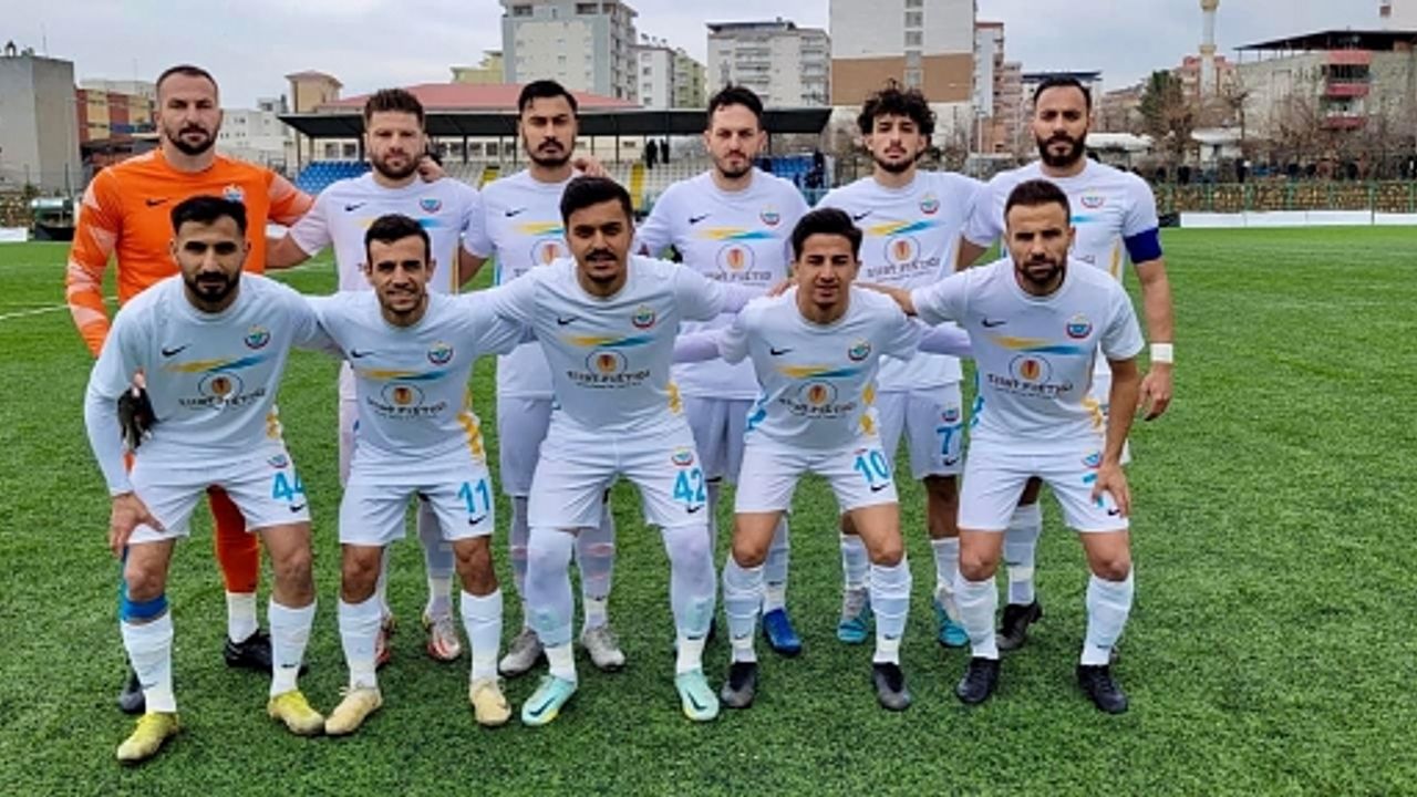 Siirt İl Özel İdaresi Spor, Sultanbeyli Sporu iki golle geçti