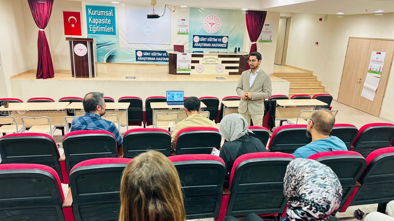 Siirt Eğitim ve Araştırma Hastanesi’nde “Polio Eradikasyonu Eğitimi” Düzenlendi