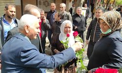 Siirt AK Parti milletvekili adayları esnafı ziyaret ediyor