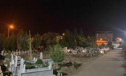 Siirt’te mezarlıklar ışıklandırıldı