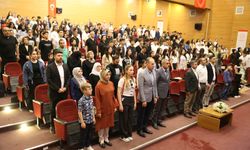 Siirt Lisesi'nden "İçimde Kalan Mısralar"la Duygu Dolu Sanat Gecesi
