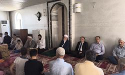 Siirt’te belde halkı, silahlı saldırı ve kazalarda hayatını kaybedenler için mevlit okuttu