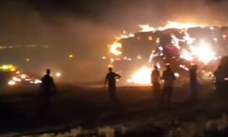 Siirt’te çıkan saman yangınına müdahale sürüyor