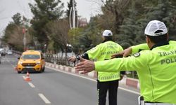 Siirt’te Korsan Taksilere Karşı Denetimler Sürüyor