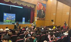 Siirt’te Koruma Altındaki ve Desteklenen Çocuklar Tiyatroda Buluştu