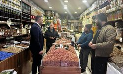 AK Parti Siirt İl Başkanı Av.Bahri Caner Özturan, Esnaf ve Vatandaşlarla Buluştu