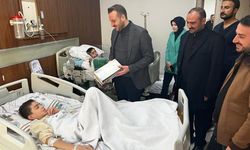 AK Parti Siirt İl Başkanı Özturan’dan Hastalara Moral Ziyareti