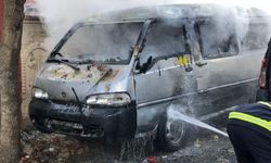 Siirt’te Park Halindeki Kamyonette Yangın