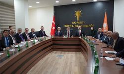 Cumhurbaşkanı Yardımcısı Cevdet Yılmaz’dan AK Parti Siirt İl Başkanlığı’na Ziyaret