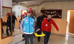 Siirt’te Öğrencilerle Deprem Tatbikatı