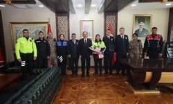 Siirt'te Emniyet Heyetinden Vali Kızılkaya'ya Anlamlı Ziyaret