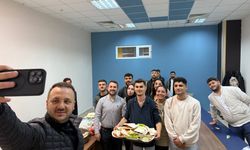 AK Parti Siirt İl Başkanı Özturan, Üniversiteli Gençlerle Buluştu