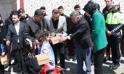 Miniklere Ayakkabı ve Oyuncak, Gönüllere Dokunan Etkinlik