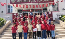 Miniklerden Büyük Duyarlılık: Mehmetçik İlkokulu’ndan Kızılay’a Anlamlı Destek