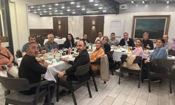 Siirt’te Emekli Öğretmen Hatice Yarayan, Meslektaşlarıyla Buluştu