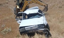 Siirt’te Otomobil Şarampole Devrildi: 3 Yaralı