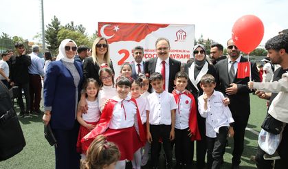 Siirt'te 23 Nisan Ulusal Egemenlik ve Çocuk Bayramı coşkuyla kutlandı