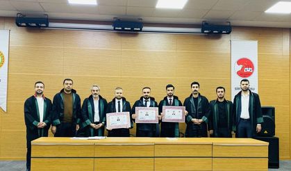 Genç Avukatlar Cübbelerini Giydi, Mesleğe Adım Attı