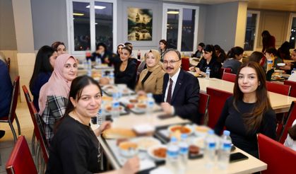 Vali Kızılkaya, Gençlerle İftar Sofrasında Bir Araya Geldi