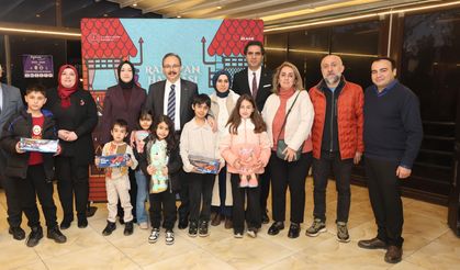 Vali Kızılkaya, Öğretmen ve Milli Eğitim Personelleriyle İftar Programında Bir Araya Geldi