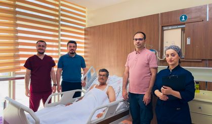 Siirt Eğitim ve Araştırma Hastanesi’nde Şah Damarı Ameliyatıyla Sağlığına Kavuştu