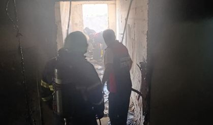 Siirt Üniversitesi Kız Öğrenci Yurdu'nda Yangın Paniği: 1 Personel Yaralandı