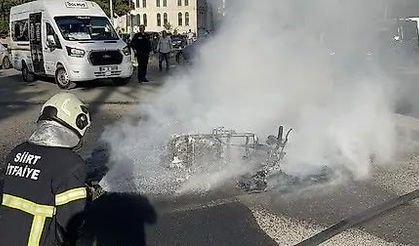 Siirt’te Kaza Sonrası Motosiklet Alev Alev Yandı