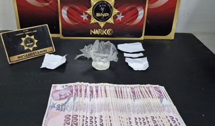 Siirt'te Sokak Satıcılarına Yönelik Uyuşturucu Operasyonu: 3 Tutuklama