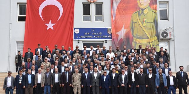 Siirt Valisi Hacıbektaşoğlu, güvenlik korucularıyla bir araya geldi