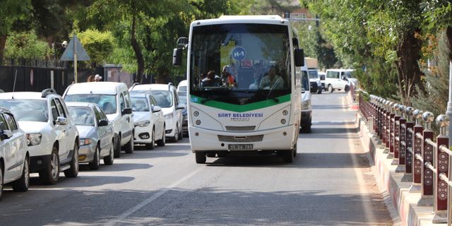 Siirt Belediyesinden YKS'ye girecek öğrencilere ücretsiz ulaşım desteği