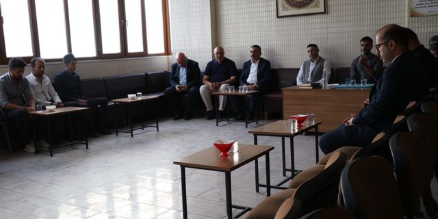 Siirt Valisi Hacıbektaşoğlu, halk ziyaretlerine devam ediyor