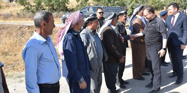 Siirt Valisi Kızılkaya, köy köy, mezra mezra gezerek vatandaşın sorun ve talebini dinledi