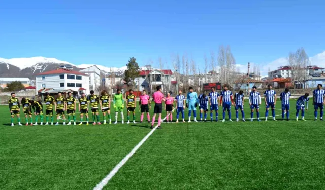 Siirt Kayabağlar Belediyesi Gençlikspor konuk olduğu Yeşil Varto Spora mağlup oldu