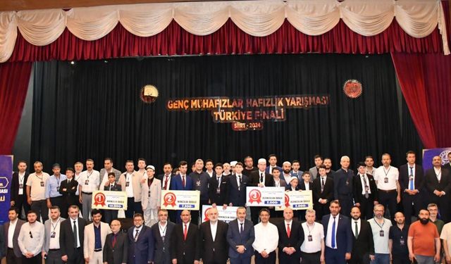 ‘Genç Muhafızlar Hafızlık Yarışması’nın Türkiye finali Siirt’te yapıldı