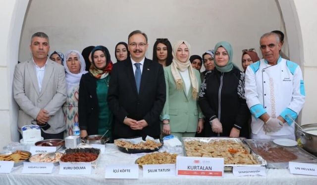 Siirt’in yöresel lezzetlerinin tanıtıldığı ‘Yöresel Yemek Fuarı” sona erdi