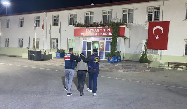 Siirt’te kesinleşmiş hapis cezası bulunan firari zanlı yakalandı