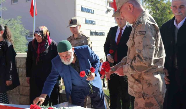 Siirt’te helikopter kazasında şehit olan 17 asker dualarla anıldı