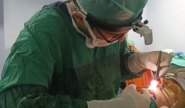 Siirt’te Rinoplasti Ameliyatlarında: Dr. Ömer Vural fark yaratıyor