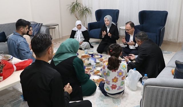 Vali Kızılkaya, şehit ailesiyle iftarda buluştu