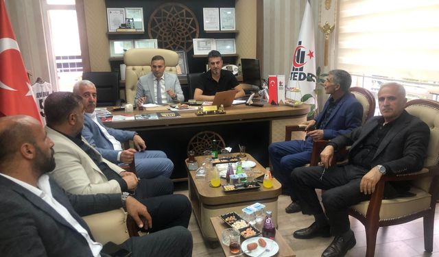 Siirt’te Muhtarlar ve Emlakçılar Güç Birliği Yaptı