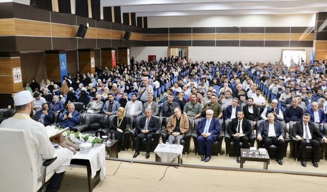 Siirt’te Gönüller Kur’an-ı Kerim’in Manevi İkliminde Buluştu