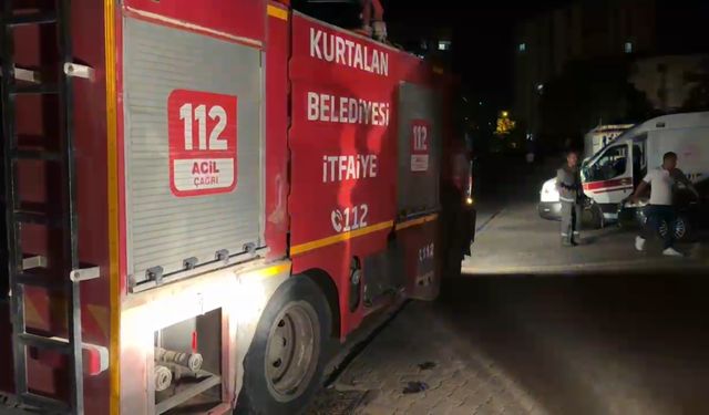 Siirt’te Polis Lojmanında Yangın: 13 Kişi Dumandan Etkilendi