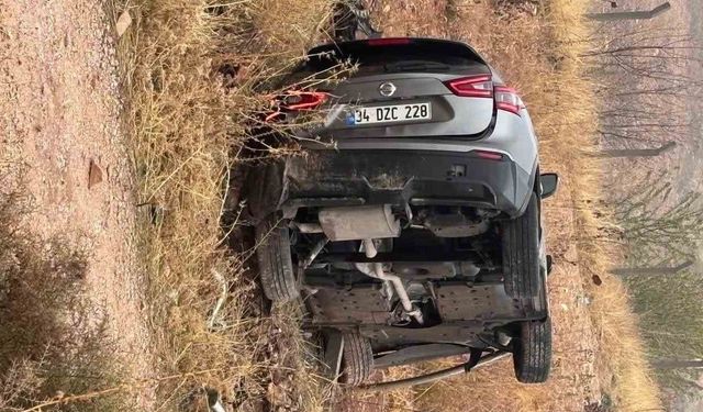 Siirt’te Takla Atan Otomobilin Sürücüsü Yaralandı