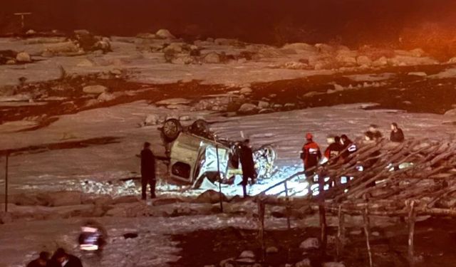 Siirt’te Hafif Ticari Araç Takla Attı: 1 Kişi Ağır Yaralandı