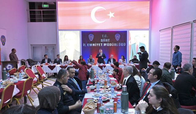 Siirt'te Adliye ve Emniyet Personeli Ramazan Sofrasında Buluştu