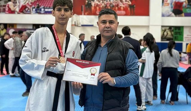 Okul Sporları Taekwondo Grup Müsabakalarında Siirt’e 4 Madalya