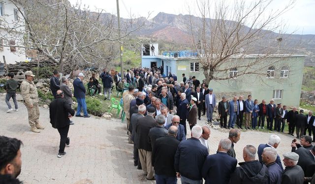 Siirt Eruh'ta İki Aile Arasındaki Husumet Barışla Sona Erdi